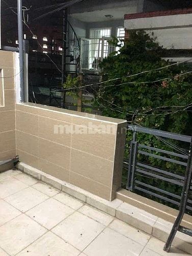 BÁN NHÀ HẺM 641QUANG TRUNG P11 GÒ VẤP GIÁ 5,5 TỶ