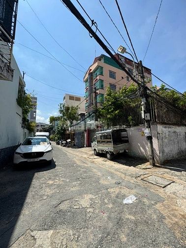 Lô góc 2 mặt tiền đường Hoàng Hoa Thám, P7, BT 250m2