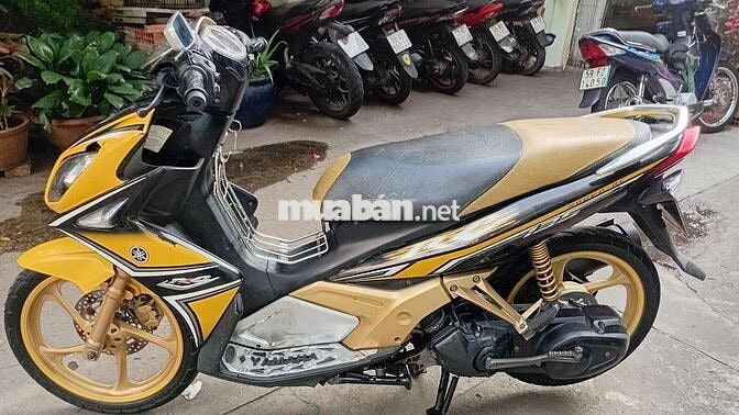 Nouvo 4 sạch đẹp,máy zin,có cà vẹt bstp.