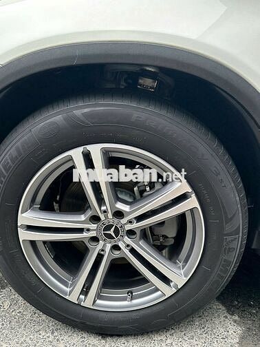Mercedes Benz GLC 2021 200 - 70000 km 1 chủ từ đầu