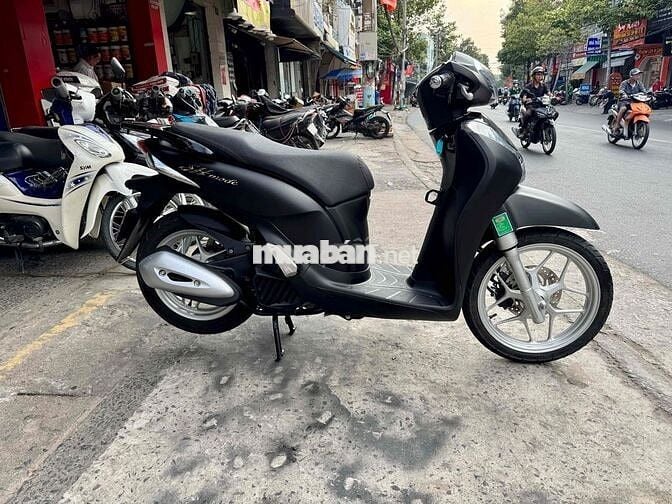 SH Mode đen nhám 2014 rất đẹp có trả góp