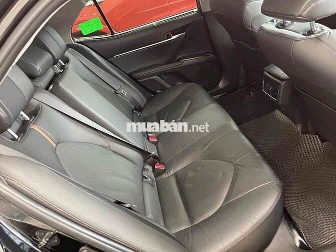 Toyota Camry 2024 2.0Q