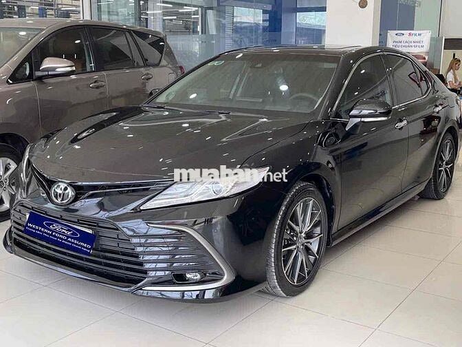 Toyota Camry 2024 2.0Q