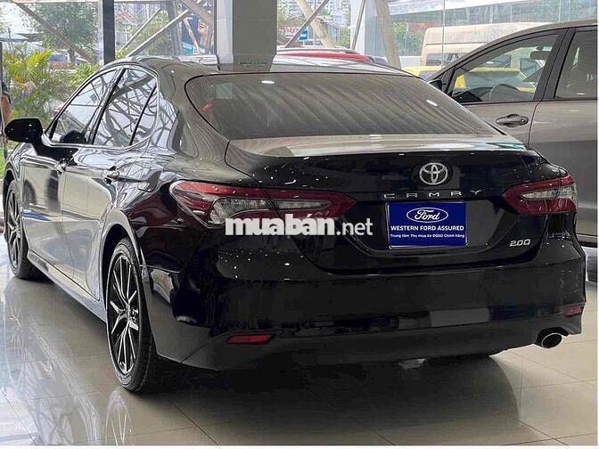 Toyota Camry 2024 2.0Q
