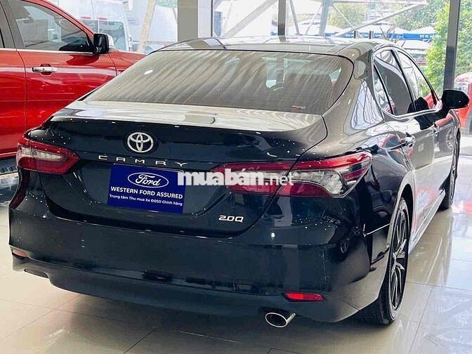 Toyota Camry 2024 2.0Q