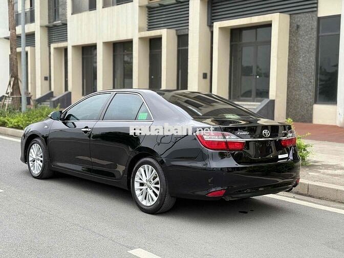 Toyota Camry 2015 2.5G