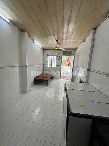 CHO THUÊ NHÀ HẺM 4M ĐƯỜNG TRẦN BÌNH TRỌNG, Q5 - Dt: 3×8M