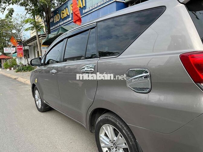 Toyota Innova bản V cao cấp cuối 2016 - 127000 km