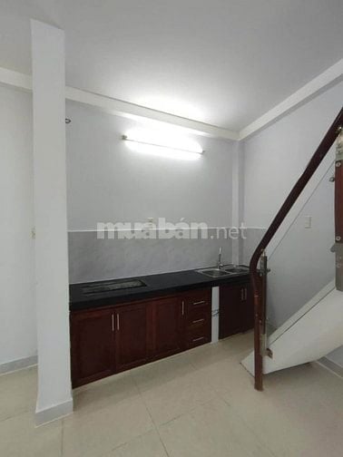 Ở được này, cách 30m mặt tiền Xô Viết Nghệ Tĩnh, 1trệt 1lầu 4x13 sổ đỏ