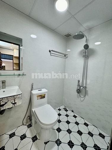 Bán nhà Nguyễn Văn Cừ Long Biên 39m2*5 tầng 7 tỷ,nội thất lung linh