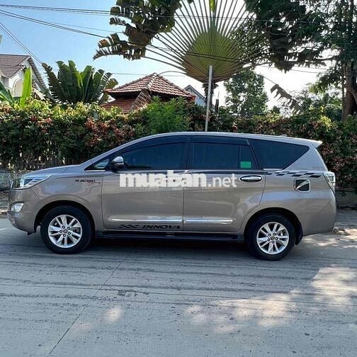 Toyota Innova 2018 2.0E - 95000 km