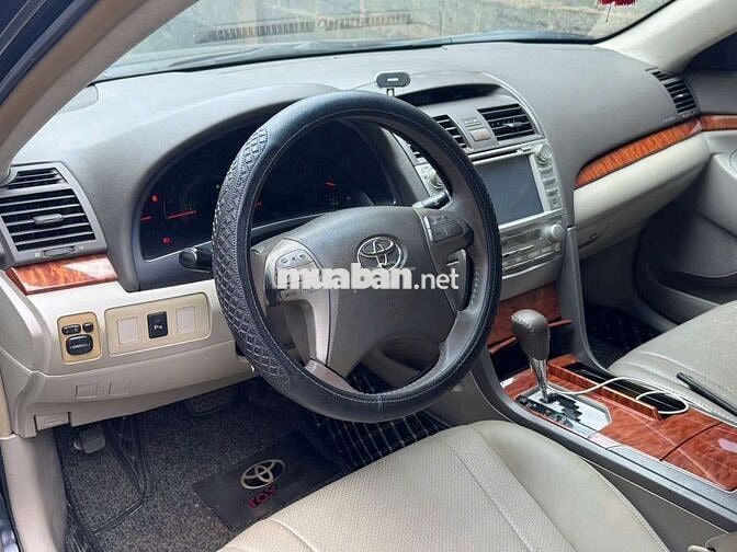 Toyota Camry 2008 2.4G - 98000 km