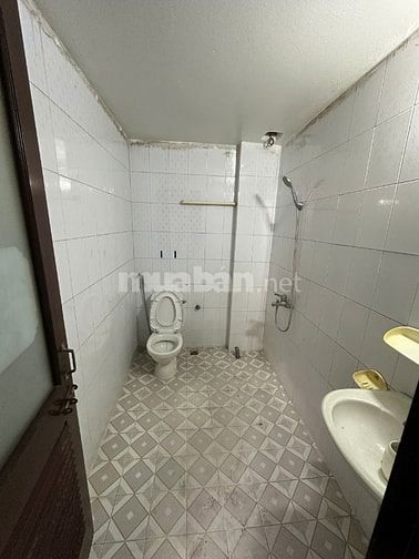 Cho thuê nhà 5 tầng ngõ 203 Hoàng Quốc Việt, Nghĩa Đô, Cầu Giấy