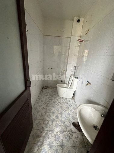 Cho thuê nhà 5 tầng ngõ 203 Hoàng Quốc Việt, Nghĩa Đô, Cầu Giấy