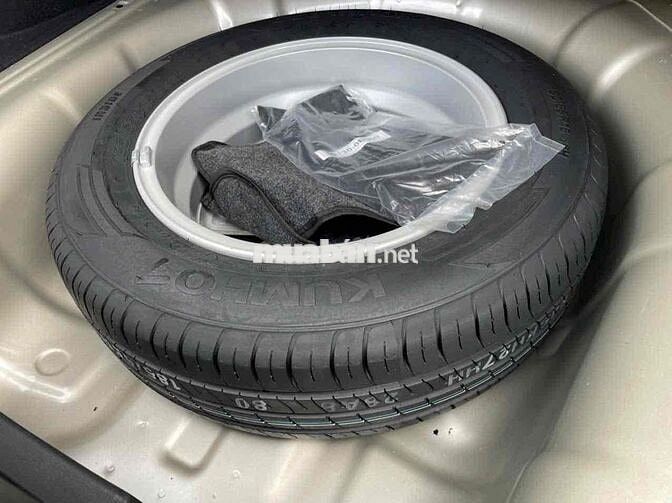 Hyundai Accent 2023 1.4 AT - 10000 km
