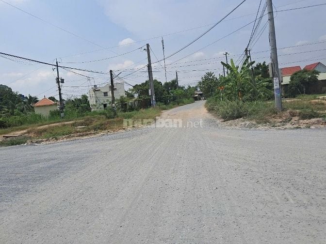 Bán lô đất 5m x 30m thổ cư gần 823D Đức Hoà Long An 750tr