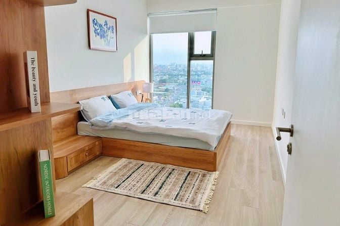 CHO THUÊ 2PN URBAN GREEN NỘI THẤT XỊN, VIEW LANDMARK TẦNG CAO