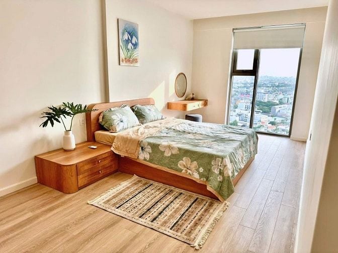 CHO THUÊ 2PN URBAN GREEN NỘI THẤT XỊN, VIEW LANDMARK TẦNG CAO