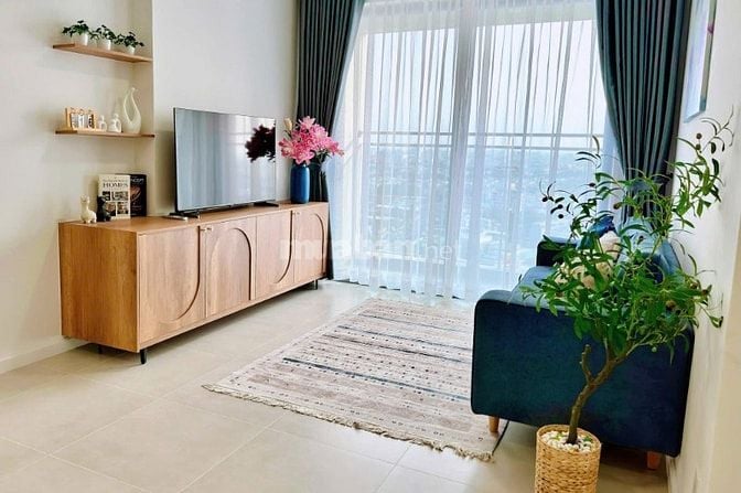 CHO THUÊ 2PN URBAN GREEN NỘI THẤT XỊN, VIEW LANDMARK TẦNG CAO