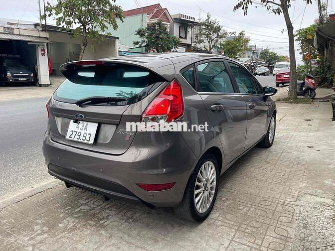 Ford Fiesta 2016 1.5 AT Titanium - 91000 km