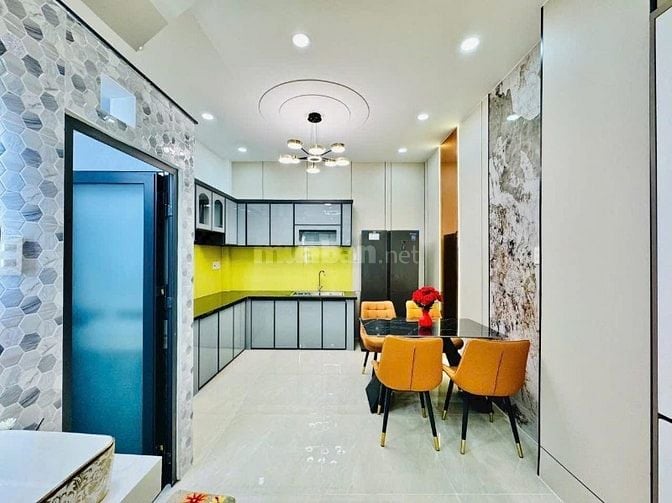 Cực hot! Bán nhà hẻm DT 54m2 Nguyễn Văn Thủ – Gần chợ Tân Định, Q1