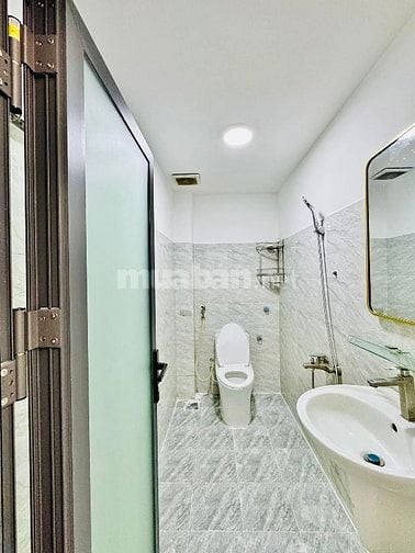 Cực hot! Bán nhà hẻm DT 54m2 Nguyễn Văn Thủ – Gần chợ Tân Định, Q1