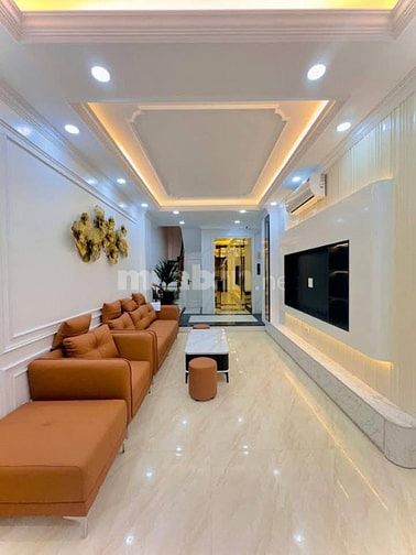 Nhà Đẹp, Mới Ngõ Ô Tô Yên Lạc, Hai Bà Trưng 41m, 5 tầng, giá 14.8 tỷ
