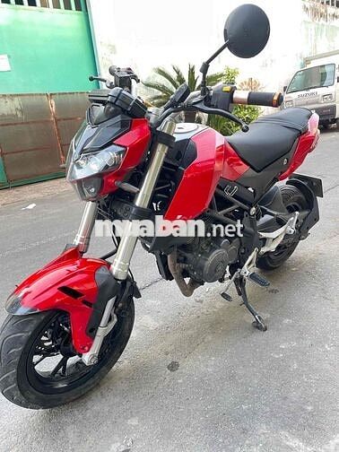 Moto Benelli TNT 125