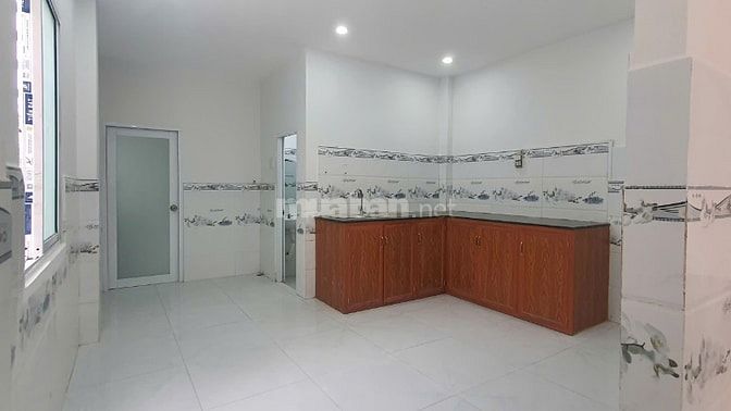 Bán nhà hẻm 120m2, 3 phòng ngủ, đường Nguyễn Thị Nhuần, quận 12