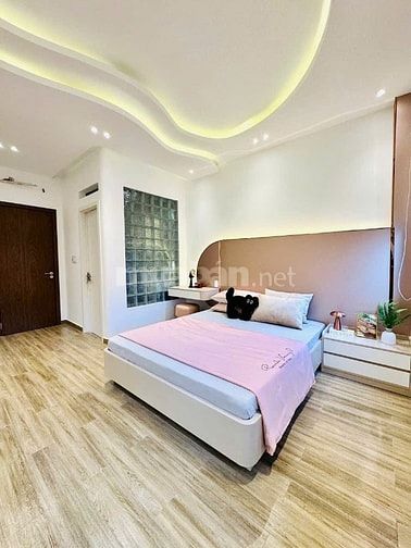 bán nhà DT 4M x 16M ĐƯỜNG HẺM Ô TÔ XE TẢI, SIÊU PHẨM THANG MÁY 450kg 