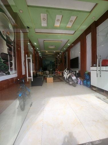 Bán nhà Lê Trọng Tấn, sát công viên