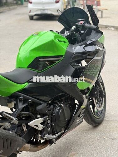 Cần bán Kawasaki Ninja400 2024 xe như mới