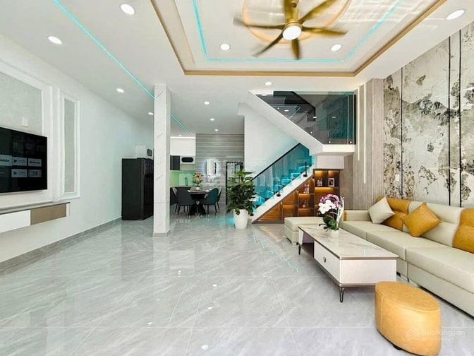 NHÀ PHỐ HIỆN ĐẠI Q1, GẦN CHỢ TÂN ĐỊNH. DT: 66,77M2/ HẺM XE HƠI 6M, SHR