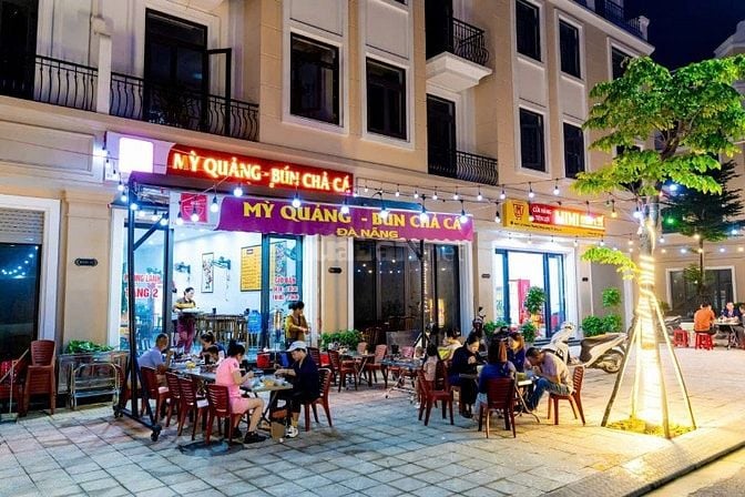 Bán Gấp Căn Xẻ khe Shophous tại Vincom Thành phố Đông Hà, Quảng Trị 