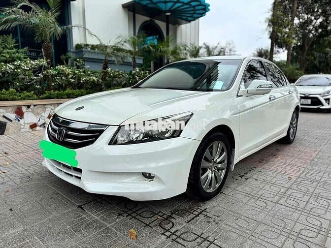 Honda Accord 2011 2.4 AT