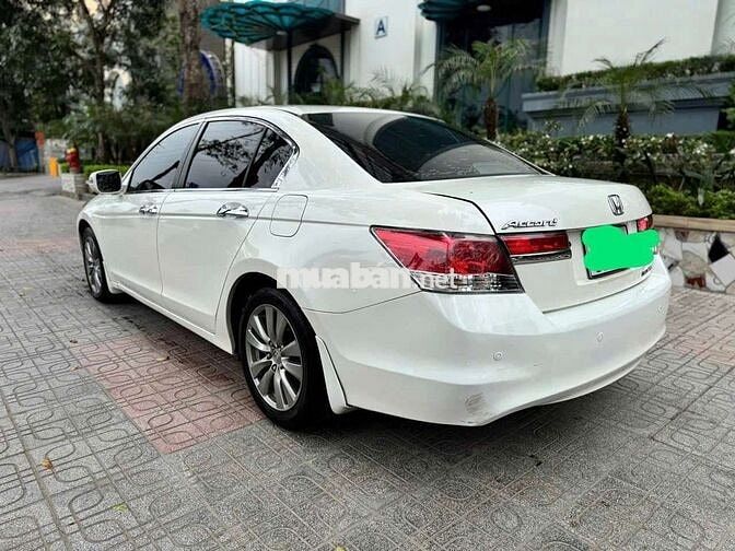Honda Accord 2011 2.4 AT