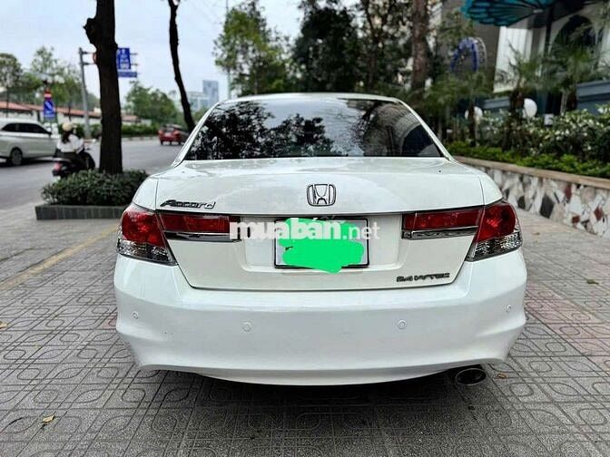 Honda Accord 2011 2.4 AT