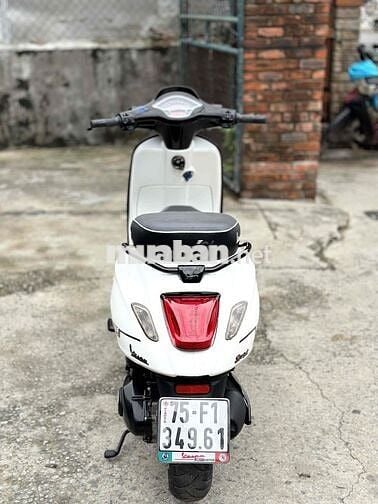 Cần bán vespa sprint 2015