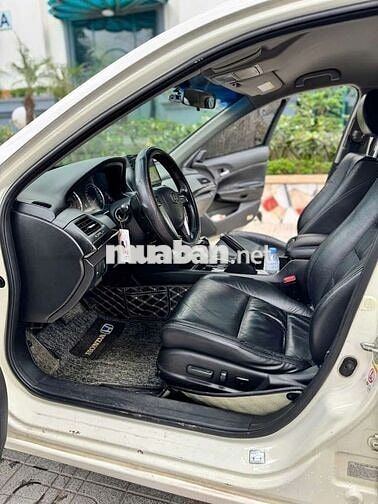 Honda Accord 2011 2.4 AT