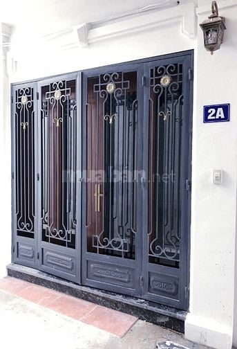 Bán nhà ngõ 107 Lĩnh Nam Hoàng Mai DT 30m2 xây 5 tầng, ngõ 30m oto