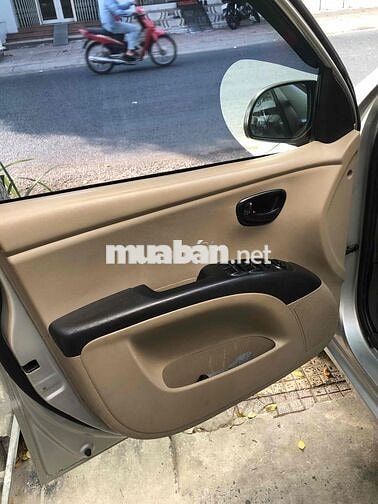 Hyundai 2013 - 130000 km