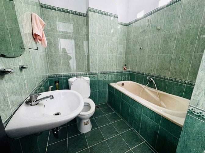 Đường nội bộ 8m khu Bình Phú, Phường 10, Quận 6