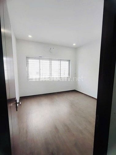 Cho thuê Hẻm xe tải Gia Phú, P1, Q6, 20 triệu có thang máy