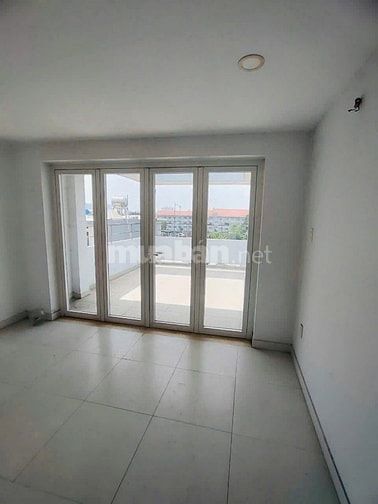 Cho thuê Hẻm xe tải Gia Phú, P1, Q6, 20 triệu có thang máy