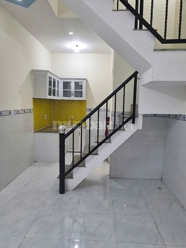 chính chủ cho thuê nhà nguyên căn ngay trung tâm chợ Đường quận 12