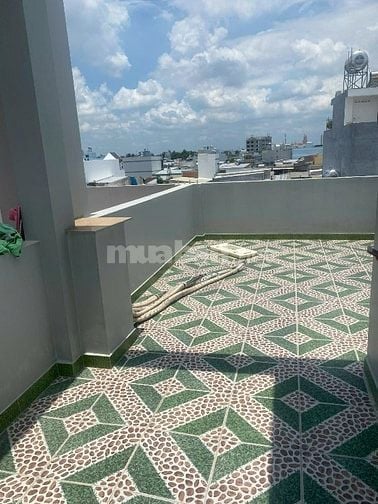 Bán nhà cách MT 40m. 2737//P.Thế.hiển. p7Q8