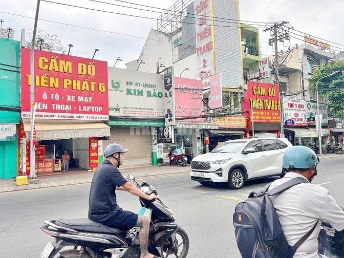 Bán mặt tiền huỳnh tấn phát quận 7