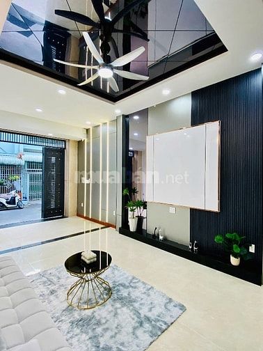 Bán nhà riêng tại Hoàng Ngân, p 16, Quận 8/ 52m2. Giá 2 tỷ 690.