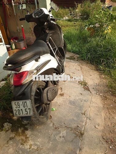 Kẹt tiền cần bán xe gấp
