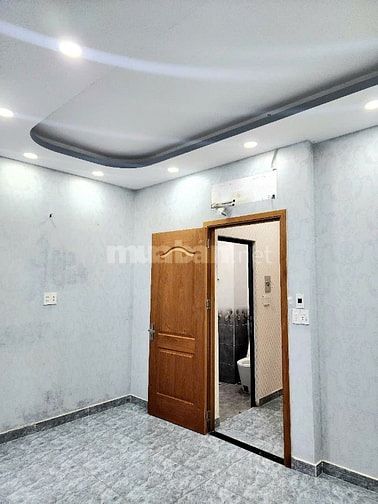 Cần bán nhà căn góc, 1trệt, 2 lầu, ST, 4,3mx10m, Hẻm 312 Âu Dương Lân